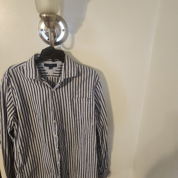 Men's button down - Picture 2 of 9